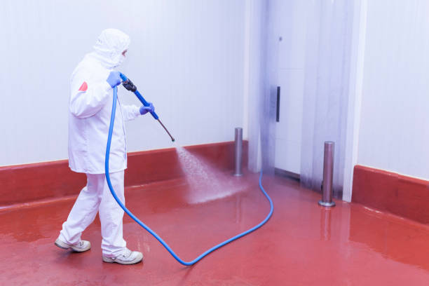 Best Animal Enclosure Cleaning  in Robinson, TX
